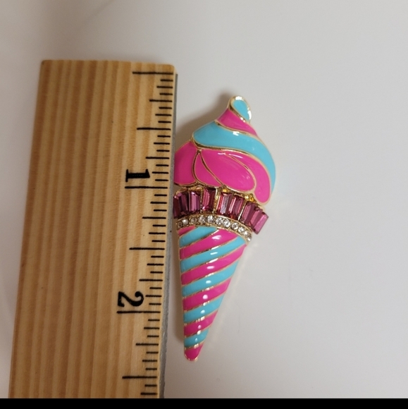 Ice Cream brooch NWT - Picture 2 of 4